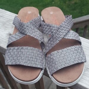 Bernie Mev Metallic Pewter Woven Silver Slip-In Sandal Sz 8.5 Euro 39